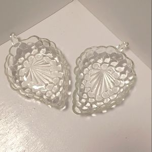 Vintage Anchor Hocking Clear Glass Grape Cluster Leaf Shaped Candy Nut Dish